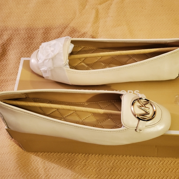Michael Kors Lillie Moccasin Shoes - Picture 4 of 8
